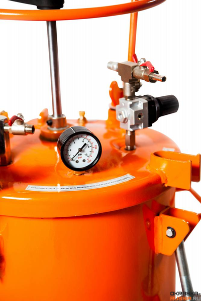 ASPRO-20L-R красконагнетательный бак с ручной мешалкой