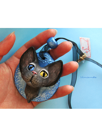 Лунный котик. Необычная подвеска с кошкой из полимерной глины