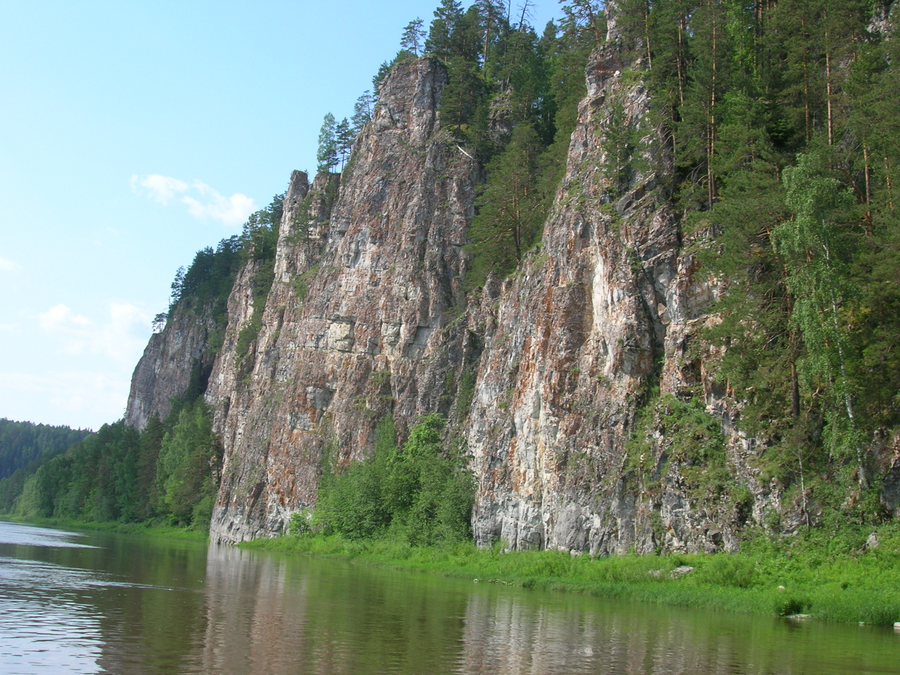 Церковь на реке Чусовая