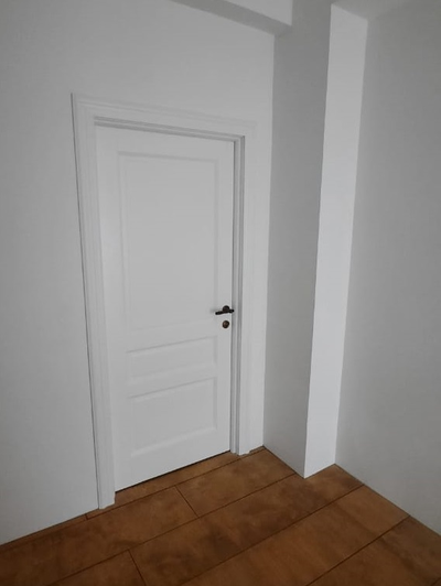 ЛАЙНДОР (УЛЬЯНОВСК)/ МОДЕЛЬ КАЛИНА-К/ НАТУРАЛЬНЫЙ ШПОН ЯСЕНЯ/ ТОН 70 (ТЕКСТУРНАЯ БЕЛАЯ ЭМАЛЬ )