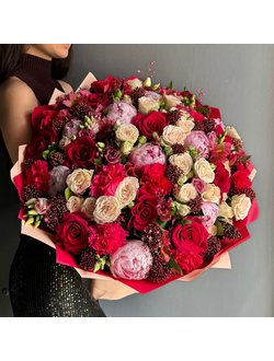 СБОРНЫЕ И АВТОРСКИЕ БУКЕТЫ