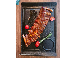 ФИРМЕННЫЕ СВИНЫЕ РЕБРА BBQ