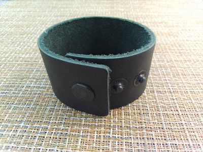 Браслет кожа натуральная для лазерной гравировки ширина 40 мм длина 215 мм фиксация 2 кнопки