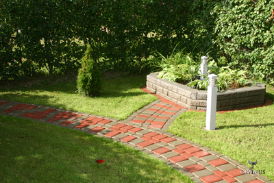 Камень для подпорной стенки Lakka Lohkomuurikivi цветной