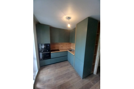 Кухня зеленая