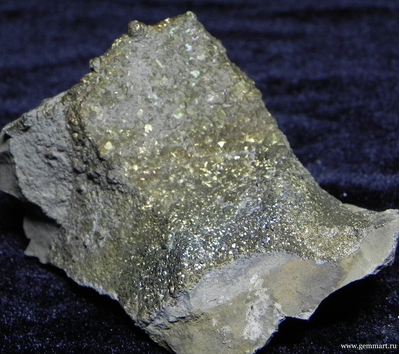 Пирит, "спектропирит", в полости конкреции. Россия. 87*60*50мм