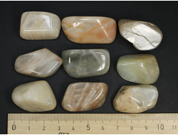 Лунный камень галтовка в ассортименте, Индия (25-35 мм, 11-15 г) №2496