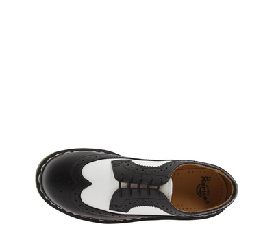 3989 smooth dr martens store