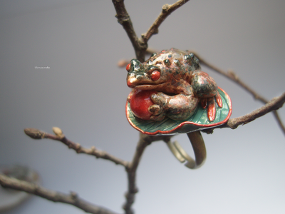 Фэнтезийное кольцо с опалом "Принц-лягушка Восточного Королевства"