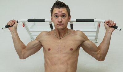 Турник-пресс три хвата