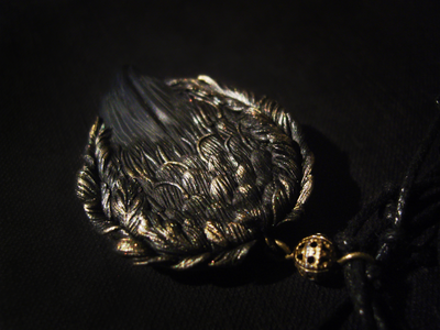 Плетёное колье с подвеской в готическом стиле "Талисман Ворона"