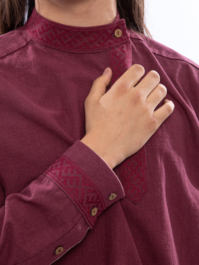 Косоворотка современная из крапивы "Богатырская с вышивкой" (модификация 1)