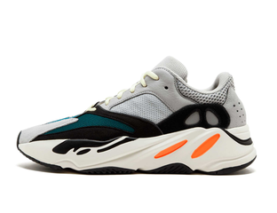 Yeezy boost 700 wave runner