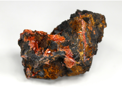 Крокоит, кристаллы на породе, Австралия, Тасмания (48*38*30 мм, 49 г) №28591