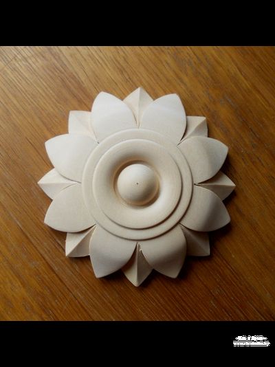 Резная розетка 2