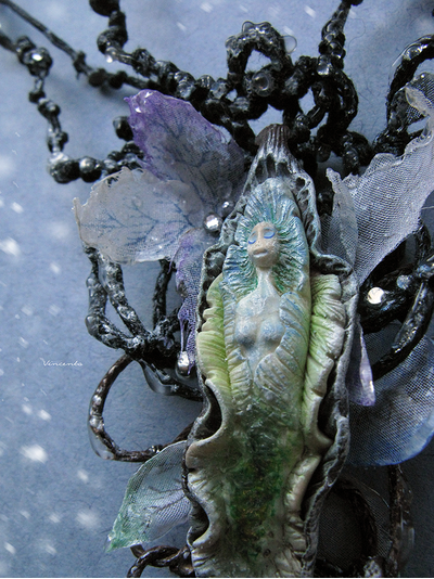 Волшебное колье "Зимняя Дриада из Зачарованного Леса"