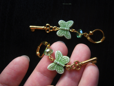 Серьги с бабочками и ключиками "Сказка о Салаточке"