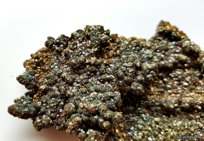 Пирит, лимонит. Россия. 84*50*16мм