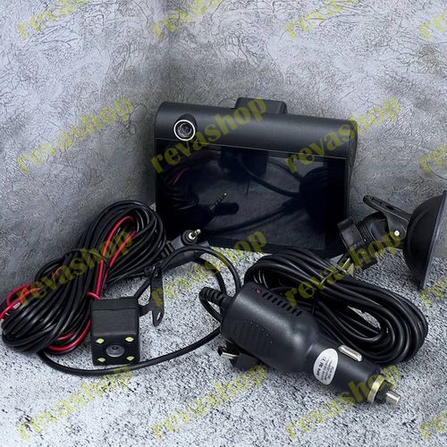 Автомобильный видеорегистратор VIDЕО САRDVR представляет собой экран с тремя встроенными камерами вы