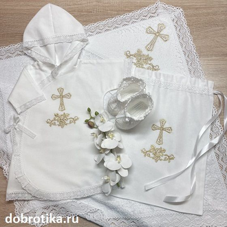 Крестильное платье-рубашка для девочки "Виноградная гроздь", цвет вышивки и ткань на выбор, можно вышить любое имя