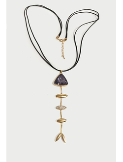 (АРТИКУЛ: 9334/21) КОЛЬЕ ЖЕНСКОЕ, КРУПНАЯ ПОДВЕСКА "РЫБА", ЗОЛОТИСТЫЙ МЕТАЛЛ, ТЕМНО-СИРЕНЕВЫЙ КРИСТАЛЛ, НА ЧЕРНОМ ДВОЙНОМ ШНУРКЕ