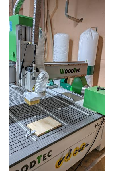 Фрезерно-гравировальный станок с ЧПУ WoodTec H 1625