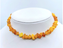 Детские бусы из натурального необработанного  янтаря через узелок арт.20