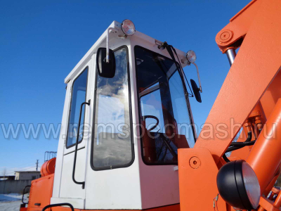 Фронтальный погрузчик ПК-33-01-00