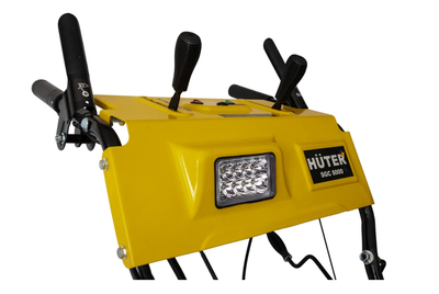 Снегоуборщик бензиновый Huter SGC 8000