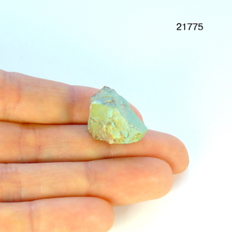 Бирюза натуральная (необработанная) Казахстан арт.21775: 3,9г - 19*14*13мм