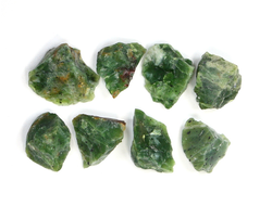 Опал зеленый в ассортименте, Казахстан (16-20 мм, 1,5-2 г) №22899