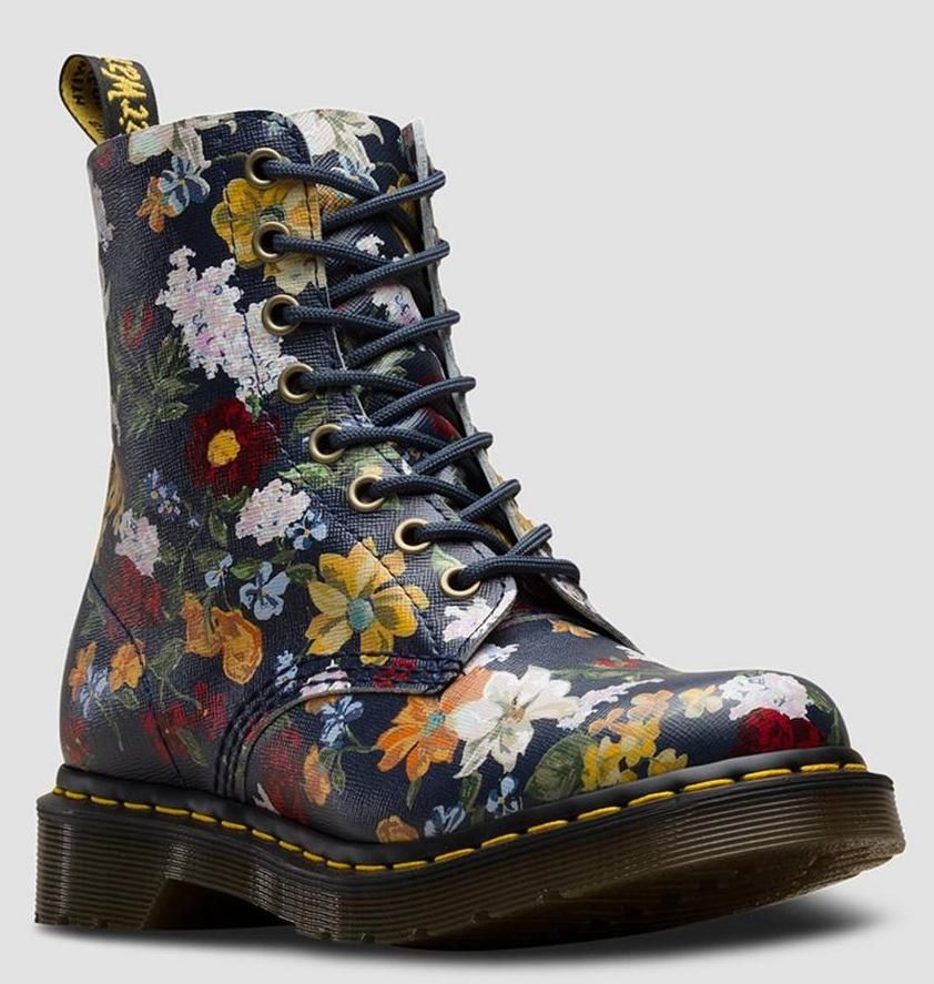 Ботинки фирмы Dr. Martens 