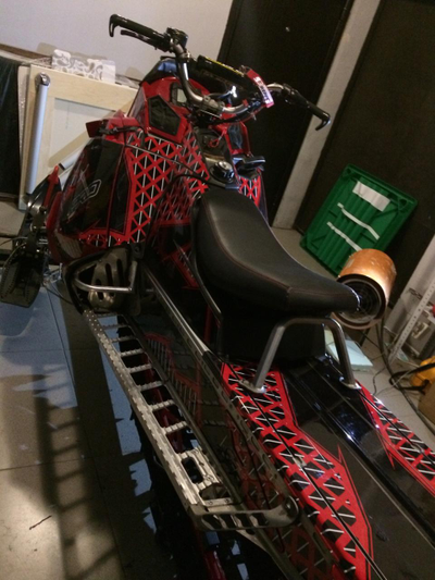 POLARIS RMK 2011 - 2015  №1785 Красный кузов