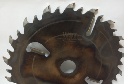 Пилы дисковые 400*50*18z+18+4(2.8/4.2) WST с твердосплавными напайками и подрезными ножами