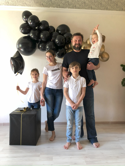 Оформление взрослого дня рождения в чёрно-золотом цвете № 1466