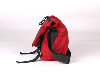 Гоша Орехов Messenger Minipurse Алая вид сбоку