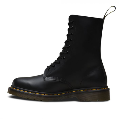 Ботинки Dr. Martens 1490 черные женские