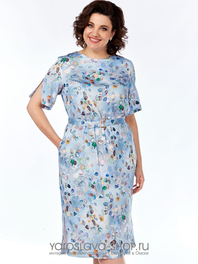 Платье прямое из вискозы голубого цвета с рисунком