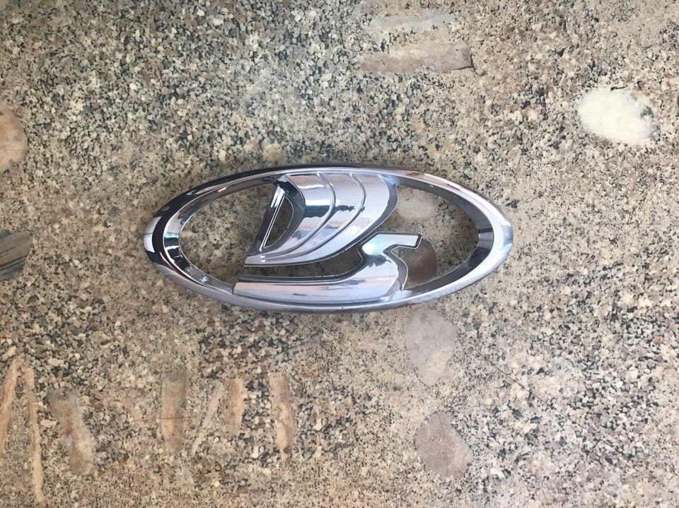 Кузов - Решетка радиатора Нива "Урбан" полный комплект.