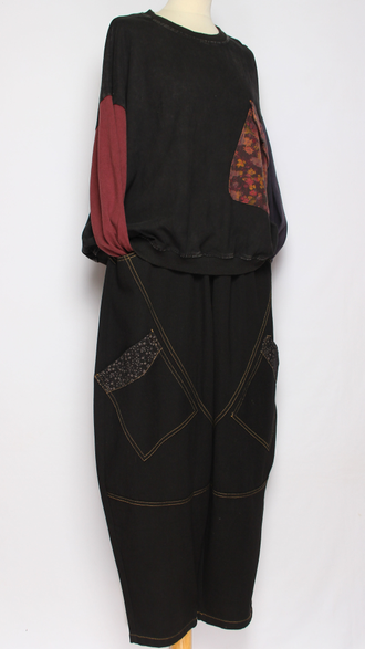 Джинсы "Яркие строчки карманы" черные р.48-54