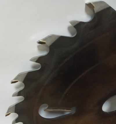 Пилы дисковые 300*50*18z+18+4 (2,8/4,2) WST с твердосплавными напайками и подрезными ножами, от