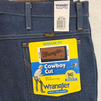 Джинсы 945 Wrangler® Cowboy Cut® Bootcut регулярный крой (жёсткие)