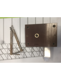 Гаражный замок из текстолита, тот самый который не замерзает