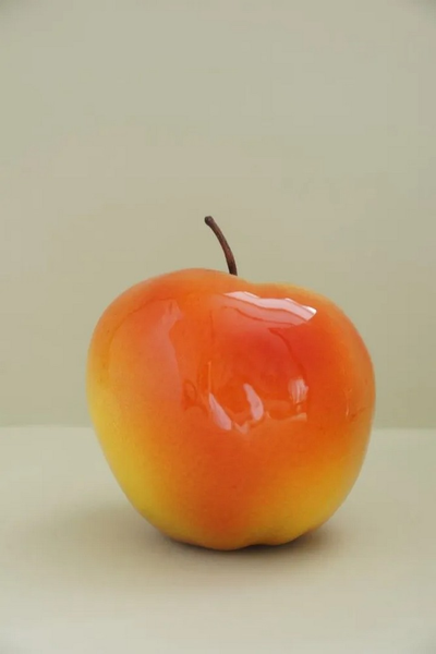 Румяное яблоко (жёлтое)