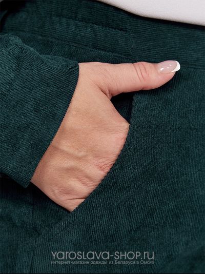 Комплект 2-х предметный, состоящий из рубашки и брюк, в цвете изумруд