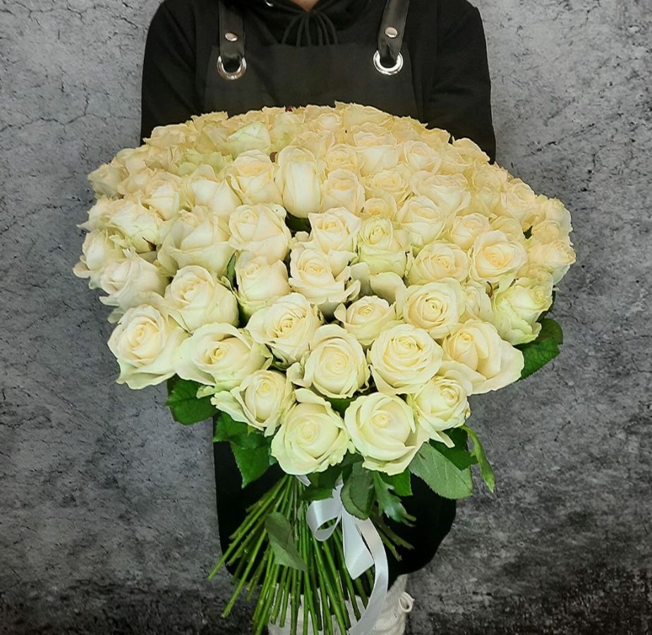 Цветы на юбилей Сочи