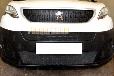 Защита радиатора Peugeot Expert 2018- (2 части) black центральные