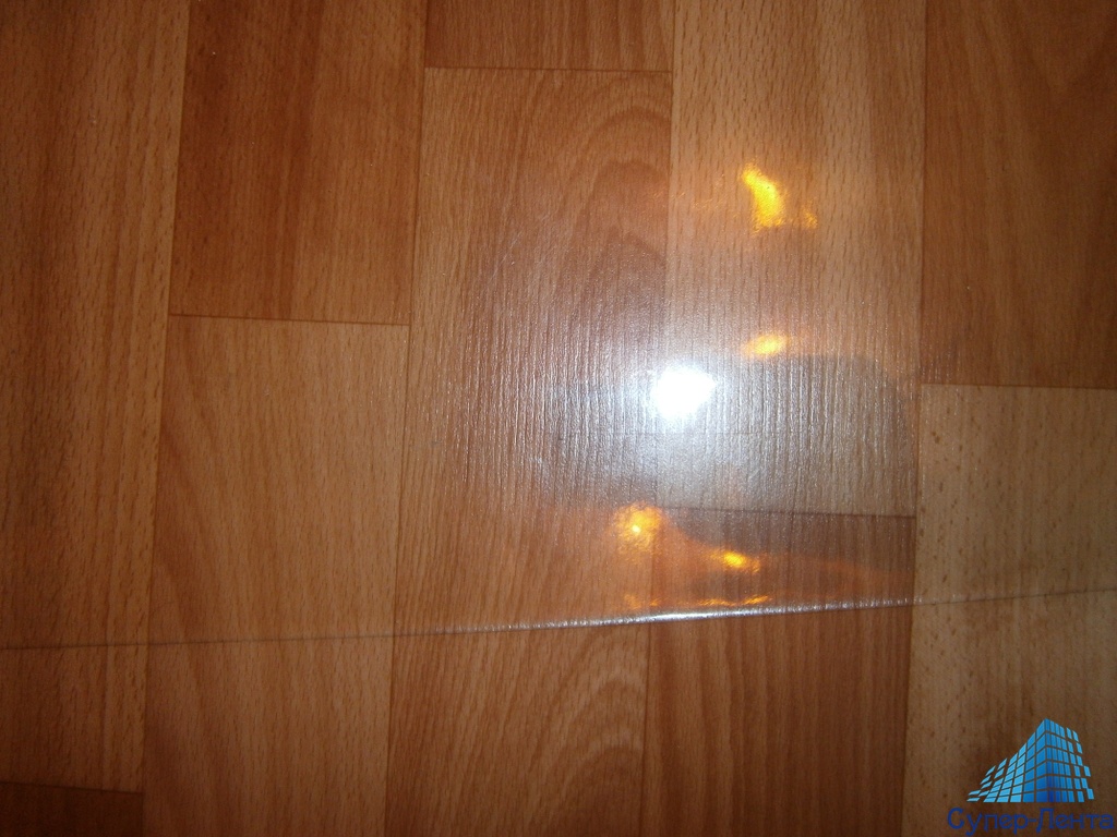  накладка Crystal предназначена для защиты поверхности стола .
