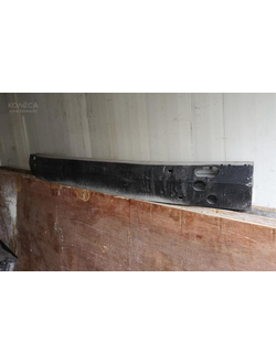 Усилитель бампера на Лексус оригинал