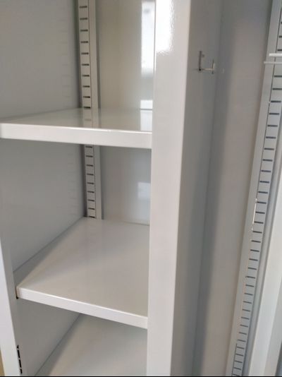 Шкаф для хозинвентаря